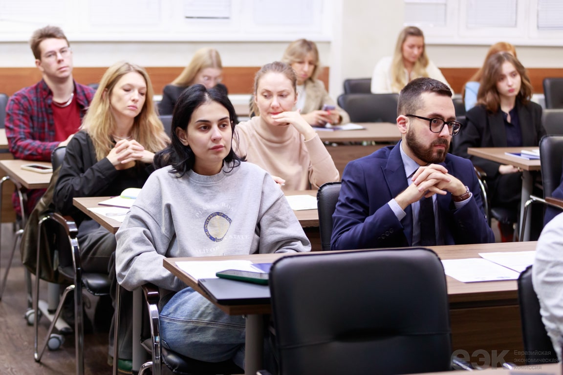 Переподготовка в гуманитарной сфере: путь к профессиональному развитию - 4